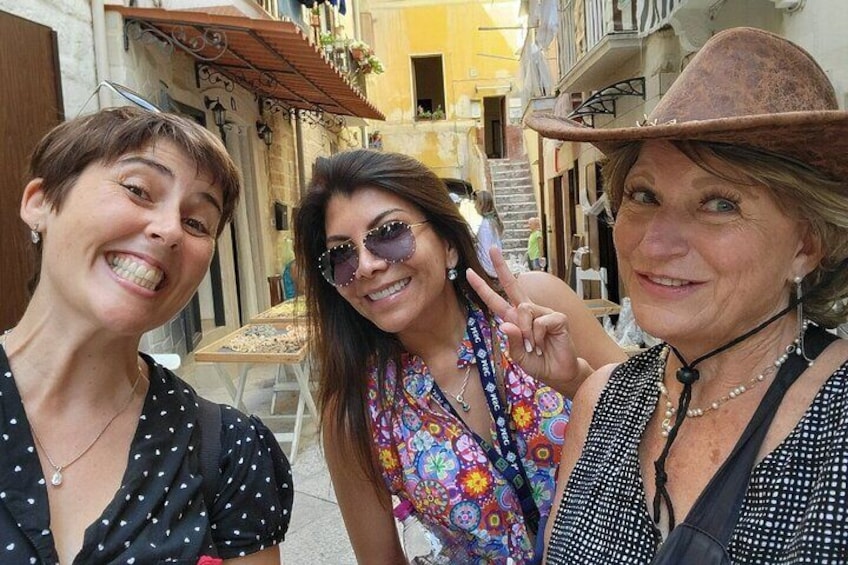 Street Food Tour in Bari old town - Do Eat Better Experience