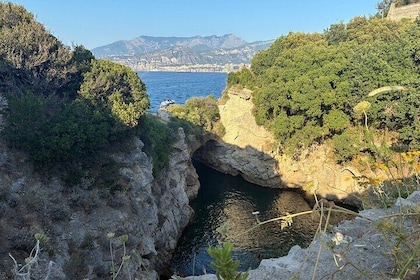 Small-Group Sunset Hiking Tour over the Gulf of Sorrento