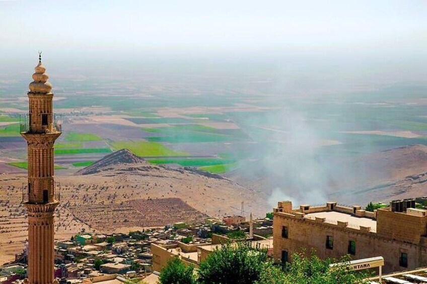 Mardin looking Mezopotamia