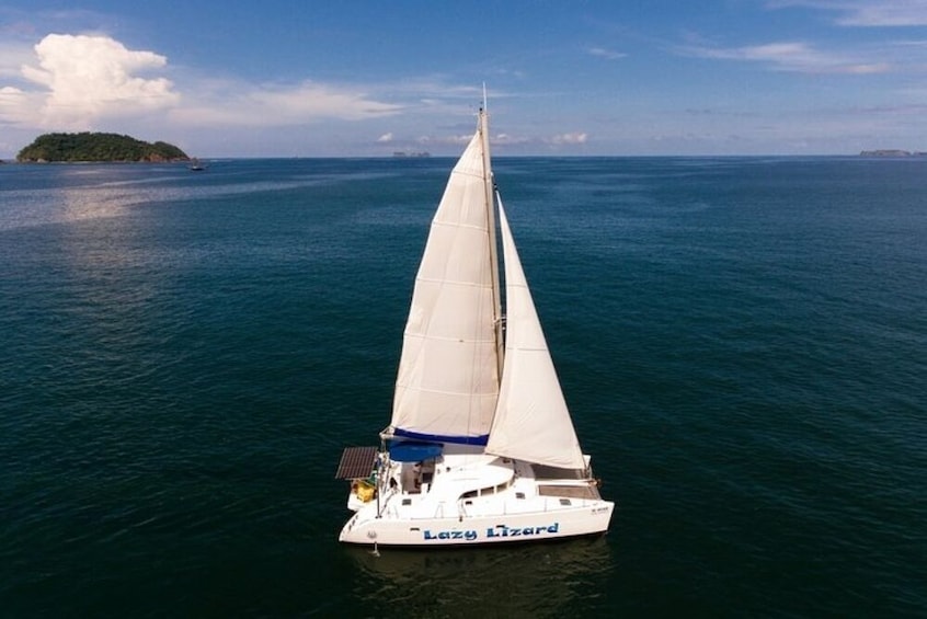 Morning Catamaran in Playa Flamingo - minimum 6 adults