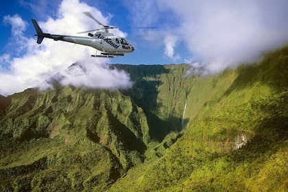 Amazing Air Kauai Helicopter Tour