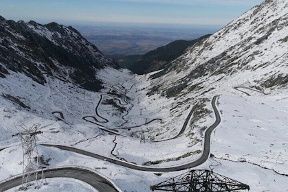 Small-group max 7 - Top Gear Road - Transfăgărăşan Highway