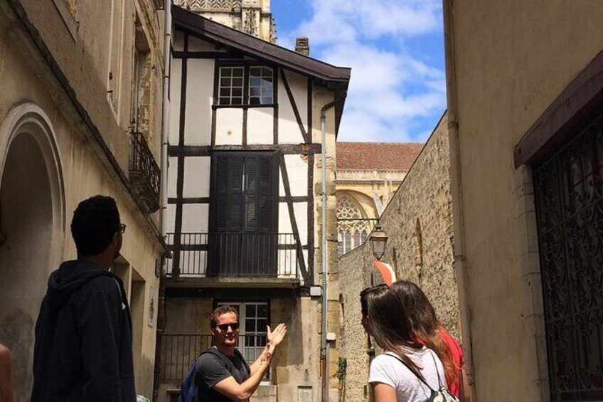 Private Full Day Tour of Bayonne and Biarritz