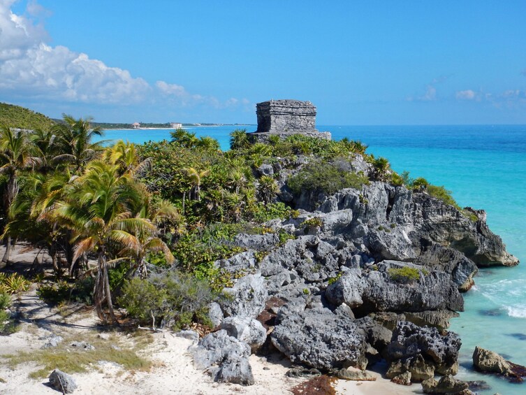 Day Trip to Tulum Mayan Ruins and visit Cenote Nohoch with Lunch 