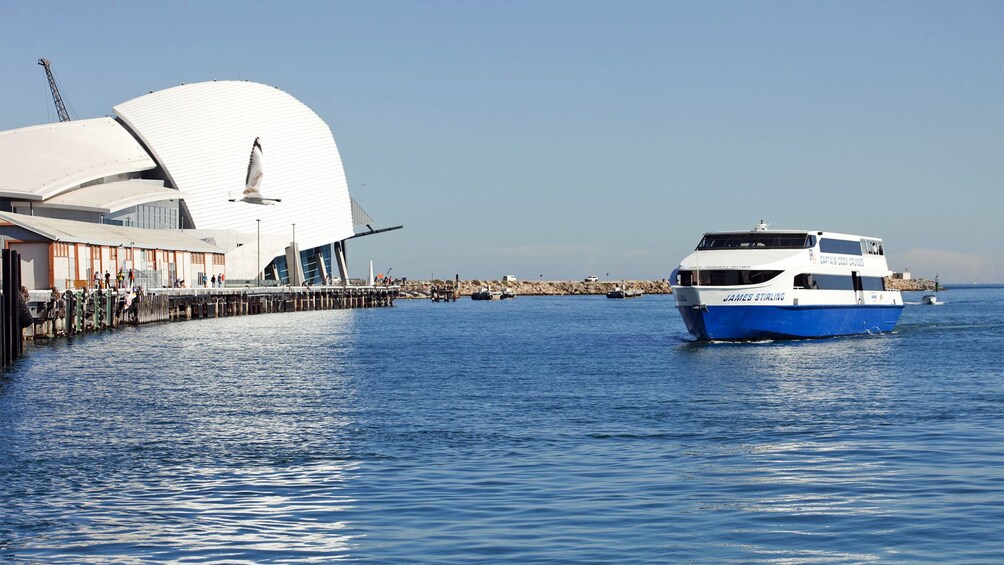 Day view of the Perth to Fremantle Cruise