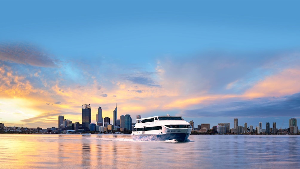 Gorgeous sunset view on the One-Way Fremantle to Perth Cruise