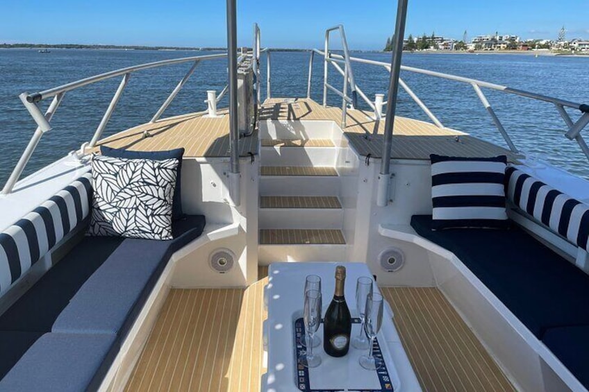 Private Boat Cruise of the Gold Coast's Broadwater with Lunch!