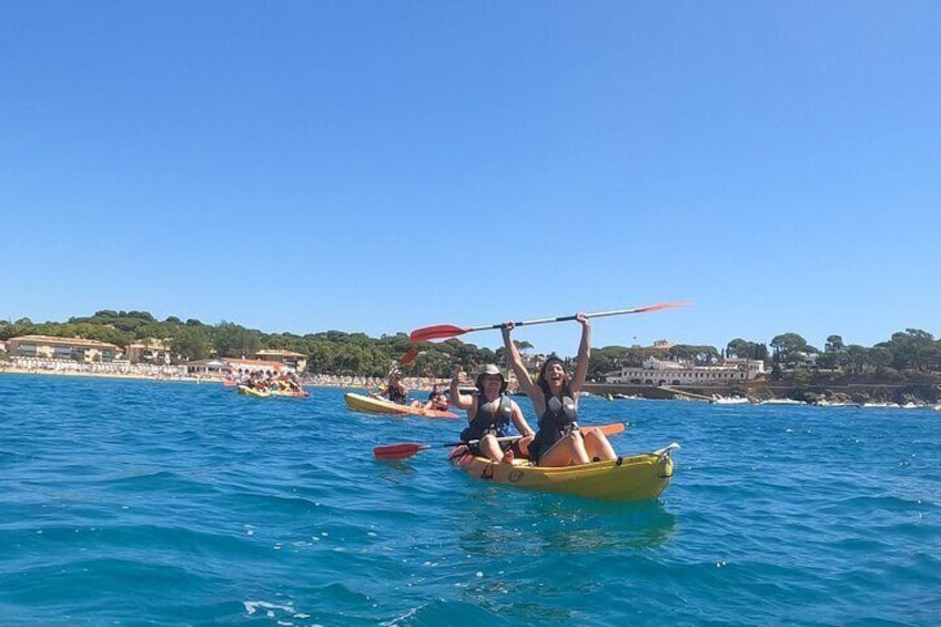 Barcelona to Costa Brava: Kayak, Snorkel, Photos, Lunch & Beach