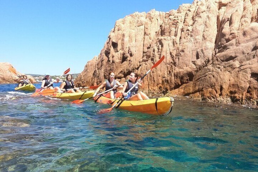 Barcelona to Costa Brava: Kayak, Snorkel, Photos, Lunch & Beach