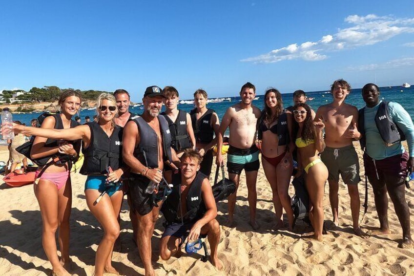 Barcelona to Costa Brava: Kayak, Snorkel, Photos, Lunch & Beach