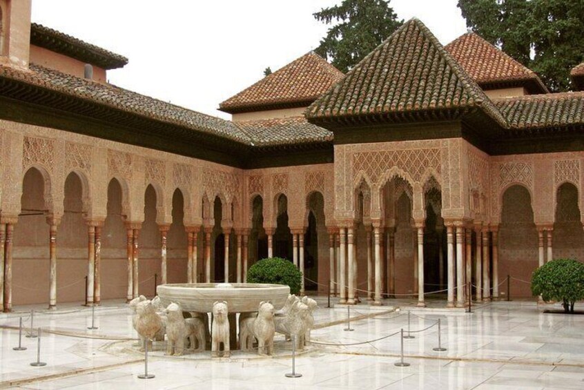 Patio de los Leones, Palacios Nazaríes. 
