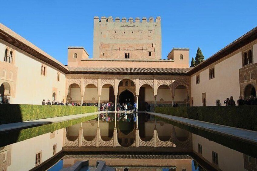 Patio de los Arrayanes