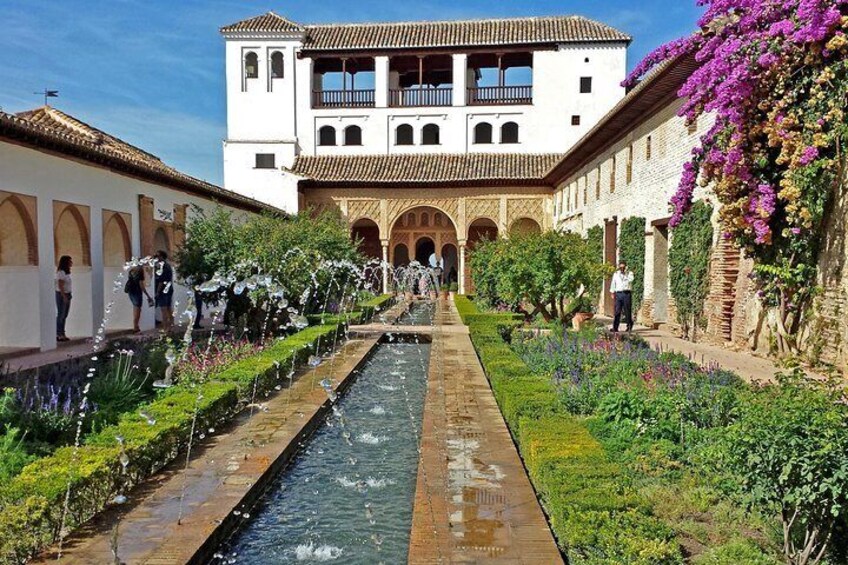 Patio de la Acequia, Generalife