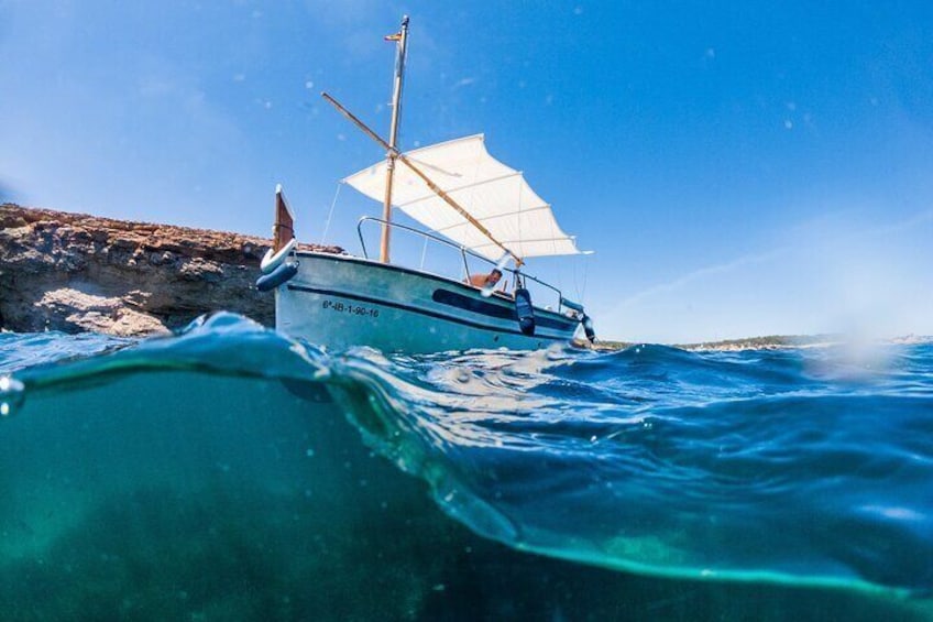 Private 4-hour Mediterranean Boat Tour in Ibiza with Snorkeling