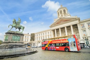 Kustexcursie: hop-on, hop-off-bustour door Brussel