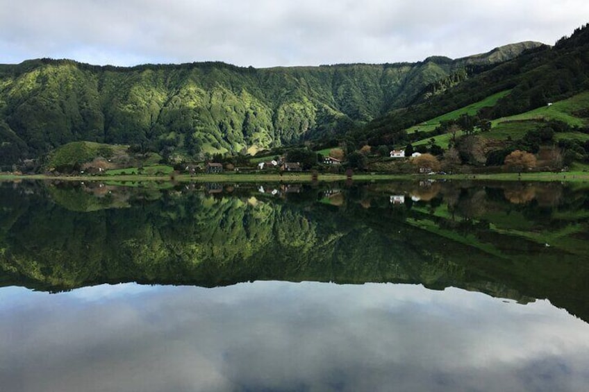 Private Half-Day 4x4Tour to Sete Cidades Volcano 