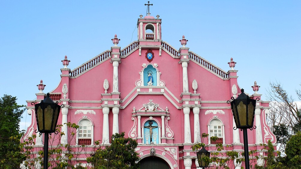 Show item 4 of 5. building in manila