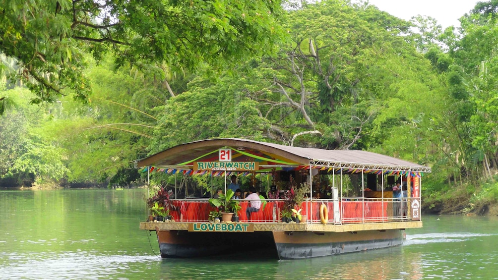 Show item 3 of 4. boat in manila