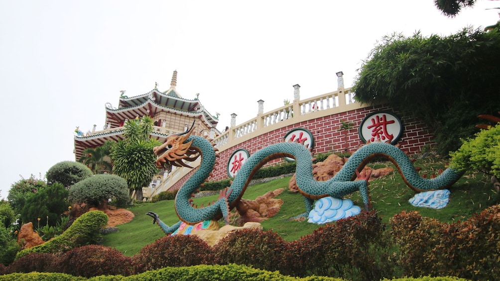 Dragon sculpture outside of Taoist Temple in Cebu