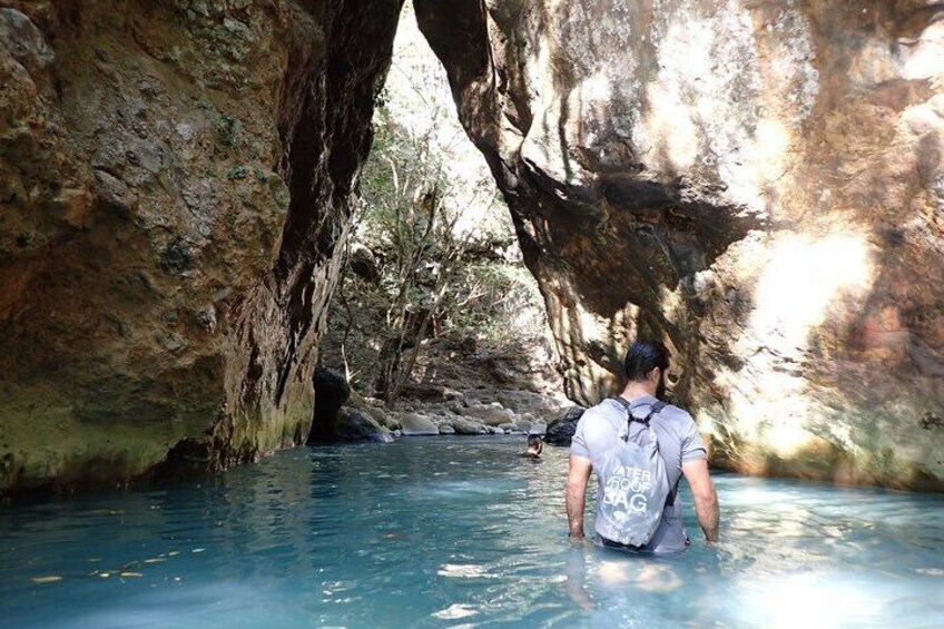 La Leona Waterfall Adventure Tour