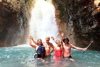 Abenteuerwanderung zum Wasserfall La Leona (private Tour)