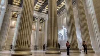 Sightsee D.C. Full-Day Tour with Potomac Cruise