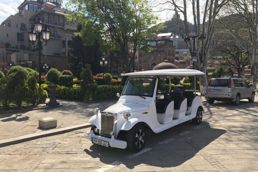 Tbilisi Sightseeing Tuk-Tuk Tour