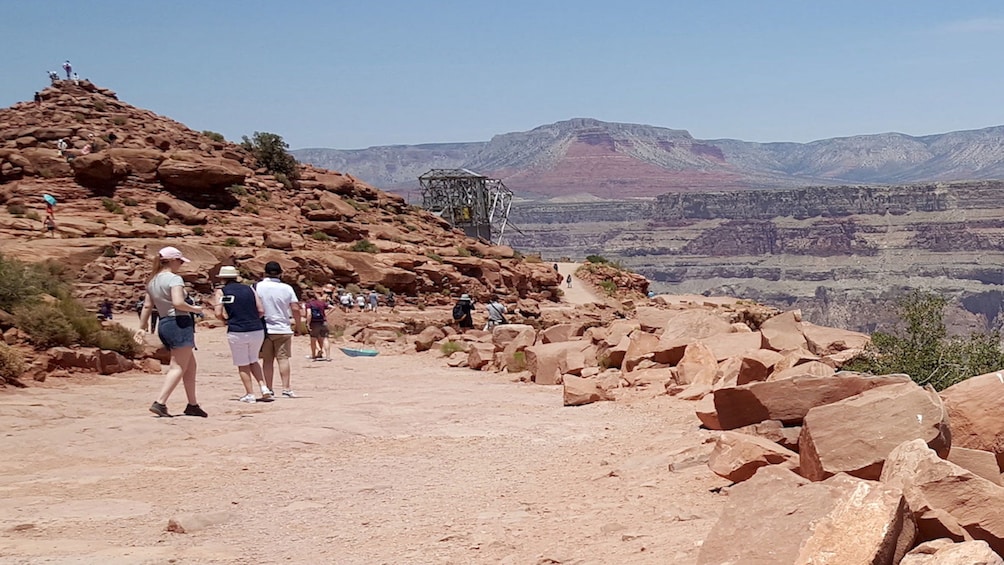 Tour group on the edge of the Grand Canyon