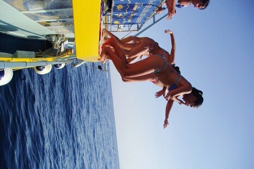 Islands afternoon cruise with coffee and croissant
