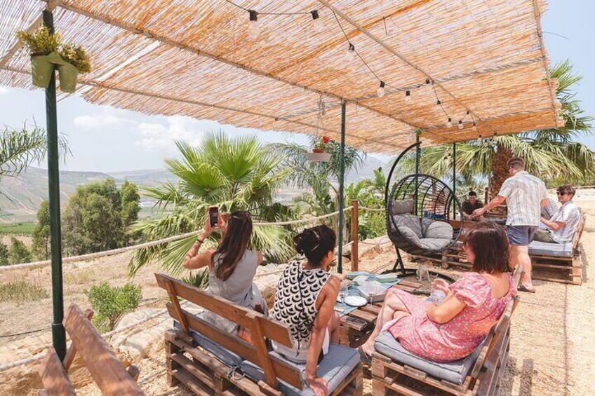 Picnic in an organic winery in Alcamo