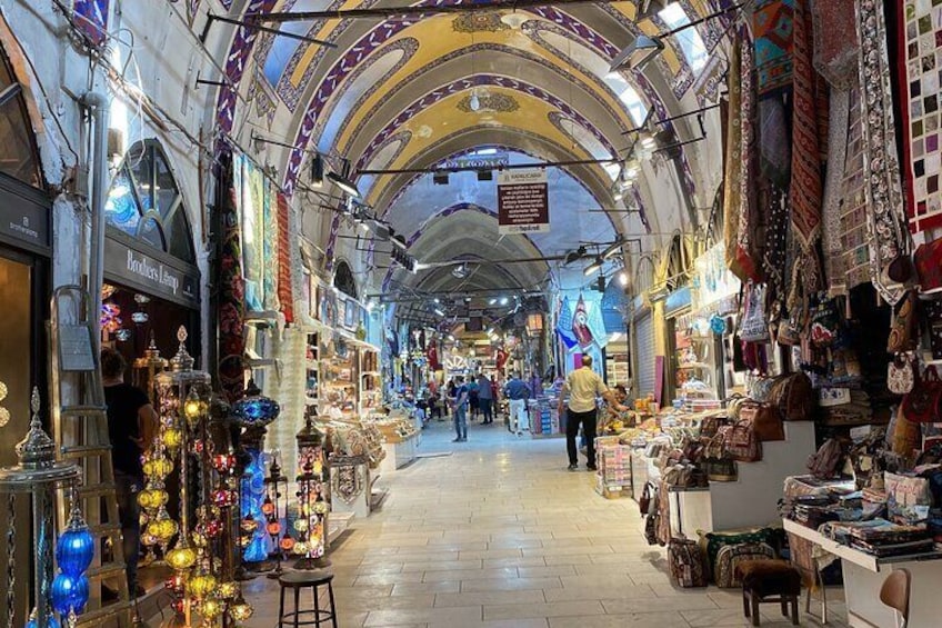 Private Walking Tour of Grand Bazaar in Fatih