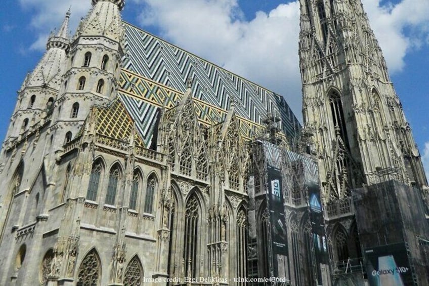 The Catacombs of St. Stephen’s Cathedral: Private 2.5-hour Tour