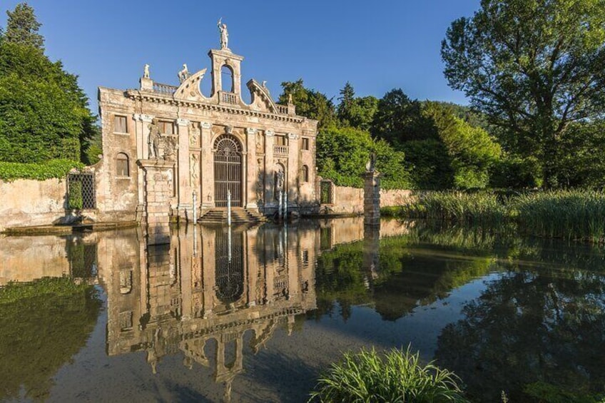 Tour to Villa dei Vescovi and the Valsanzibio Garden from Padua