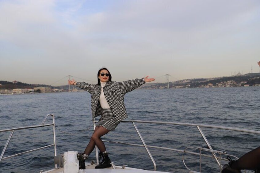 Bosphorus Cruise Boat Tour 3 Hours Tour With 1 Hour Stop in European Side