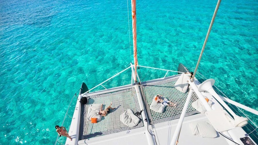 Catamaran Cruise Along the Bay of Palma with Lunch or Dinner