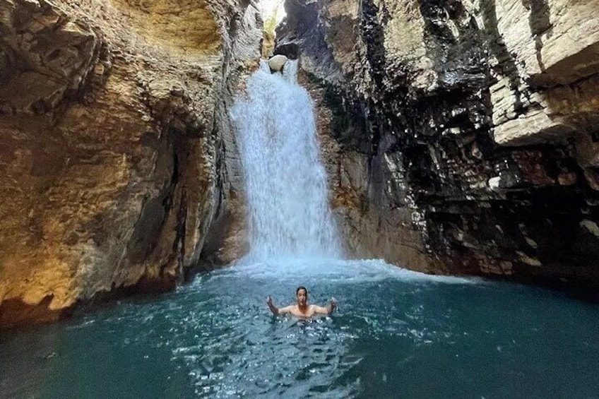 La Leona waterfall Cliffjumping White water Tubbing PrivateTour