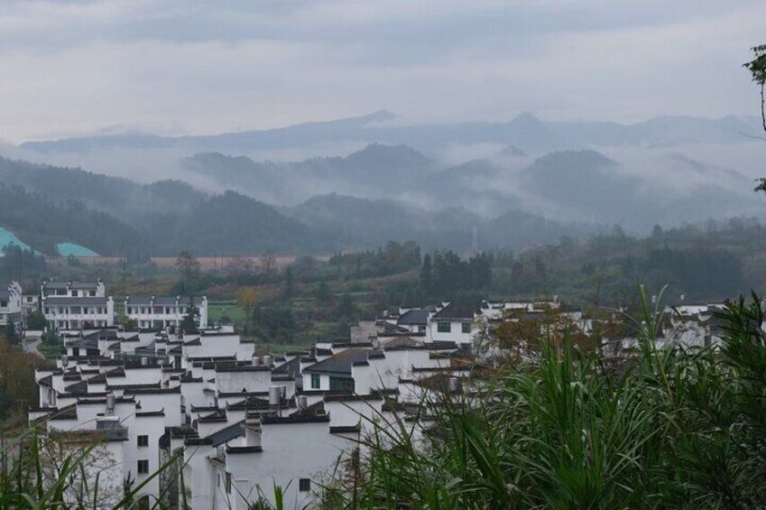 Private Day Tour to Wuyuan Huangling and Likeng villages from Tunxi in Huangshan