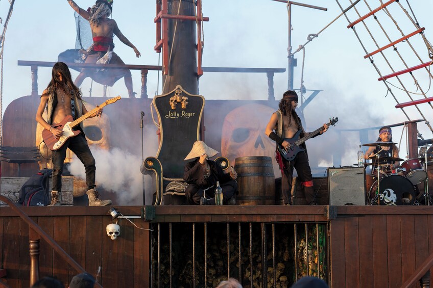 Pirate Show & Dinner Cruise with Open Bar - Optional transportation