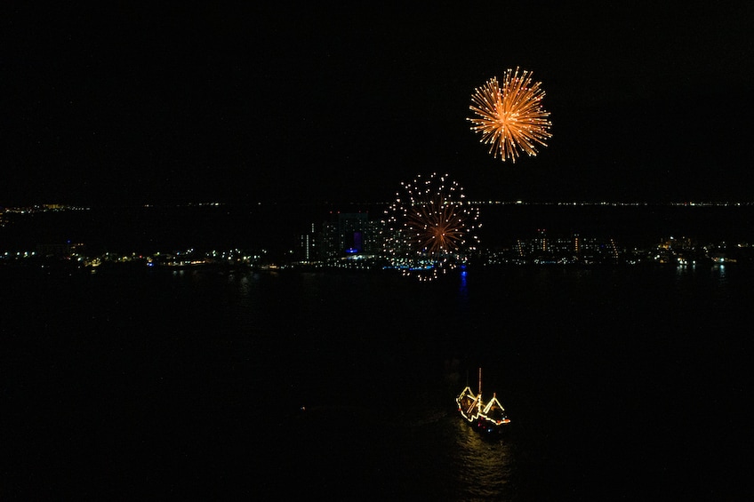 Pirate Show & Dinner Cruise with Open Bar - Optional transportation