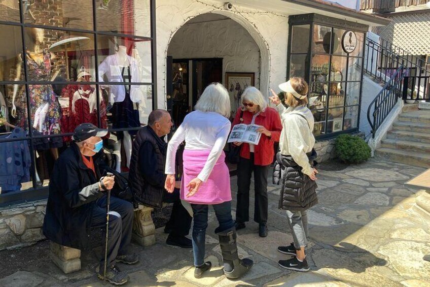 Guided 2-Hour Walking Tour in Carmel by the Sea