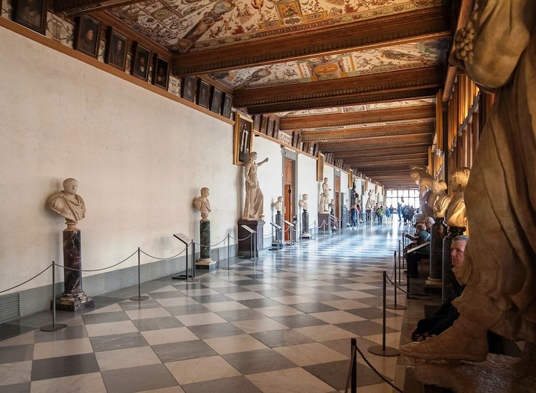 Skip-the-Line: Uffizi Gallery Tour with Audio-Guide