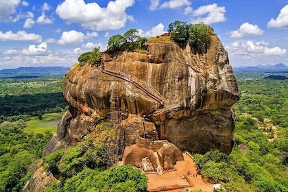 Sigiriya Day Tours with Sri Lanka Friendly Driver