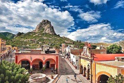Visit the Pueblo Magico Bernal departure from San Miguel de Allende