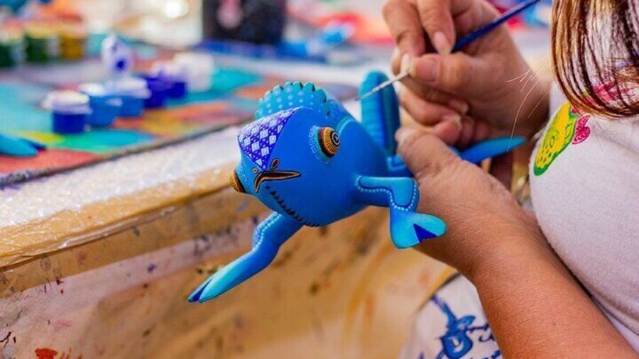 Cultural experience, paint your Alebrije figure