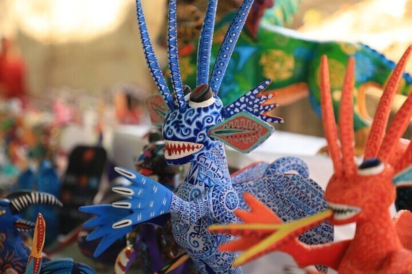 Cultural experience, paint your Alebrije figure