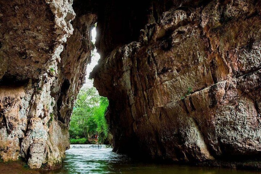 Tour to Grutas de Rancho Nuevo and El Arcotete Ecotourism Park