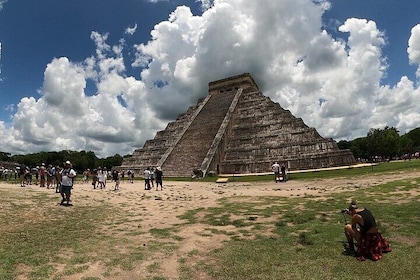 Tour from Holbox Island to Chichen itza and cenote