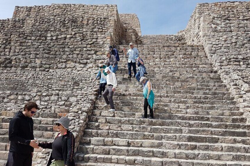 Pilgrimage with Researcher to Cañada de la Virgen, Hill of the Ancestors