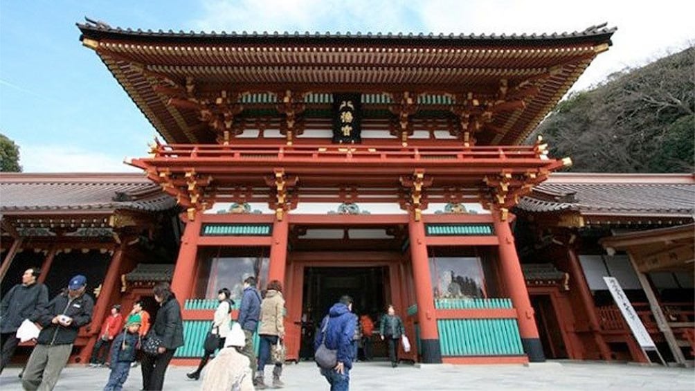 Show item 3 of 9. Day view of the Tsurugaoka Hachimangū Shinto shrine in Kamakura, Japan