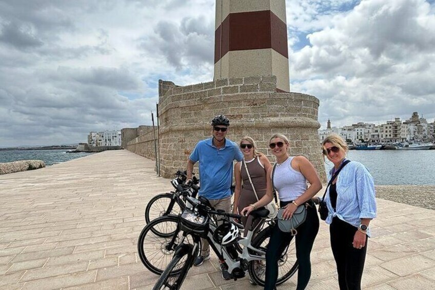 E-Bike, Apulian Sandwich and Wine